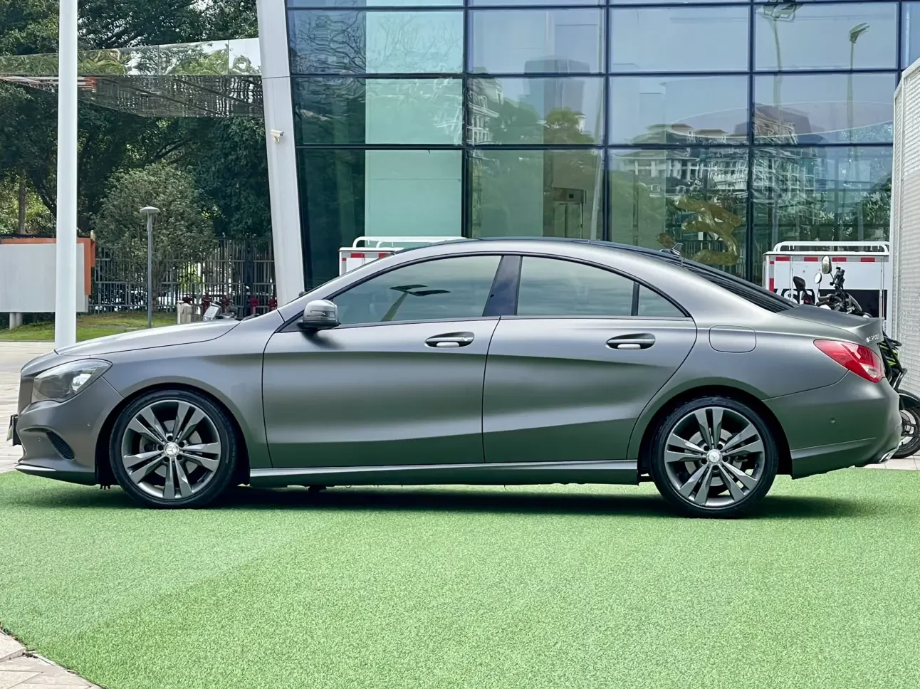 Mercedes-Benz CLA (Imported)