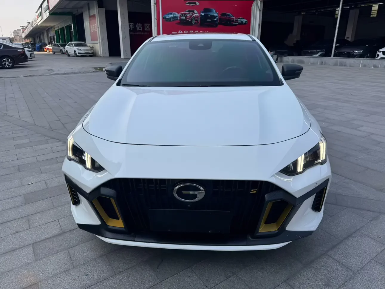 GAC Trumpchi Empow  из Китая