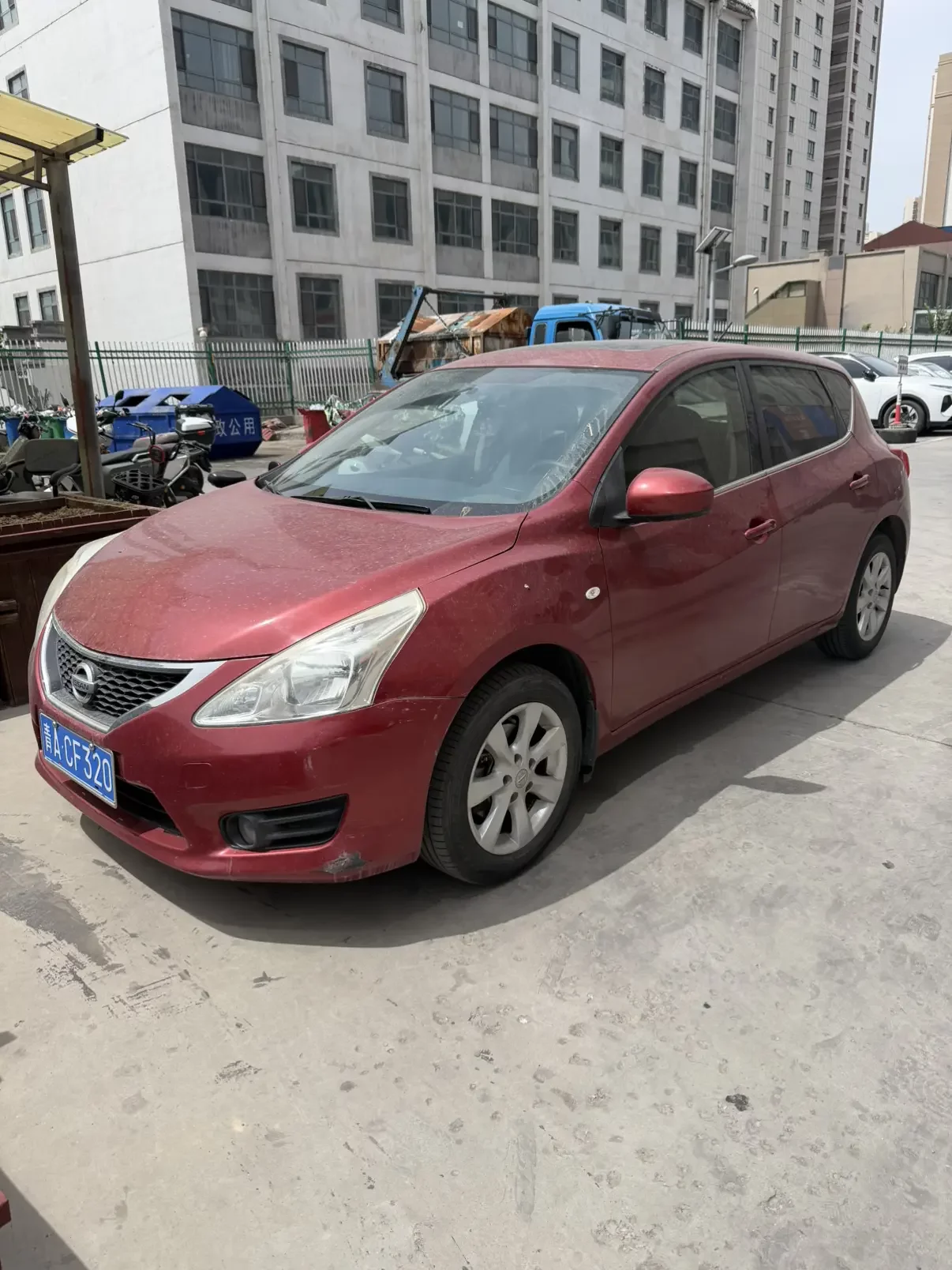 Nissan Tiida