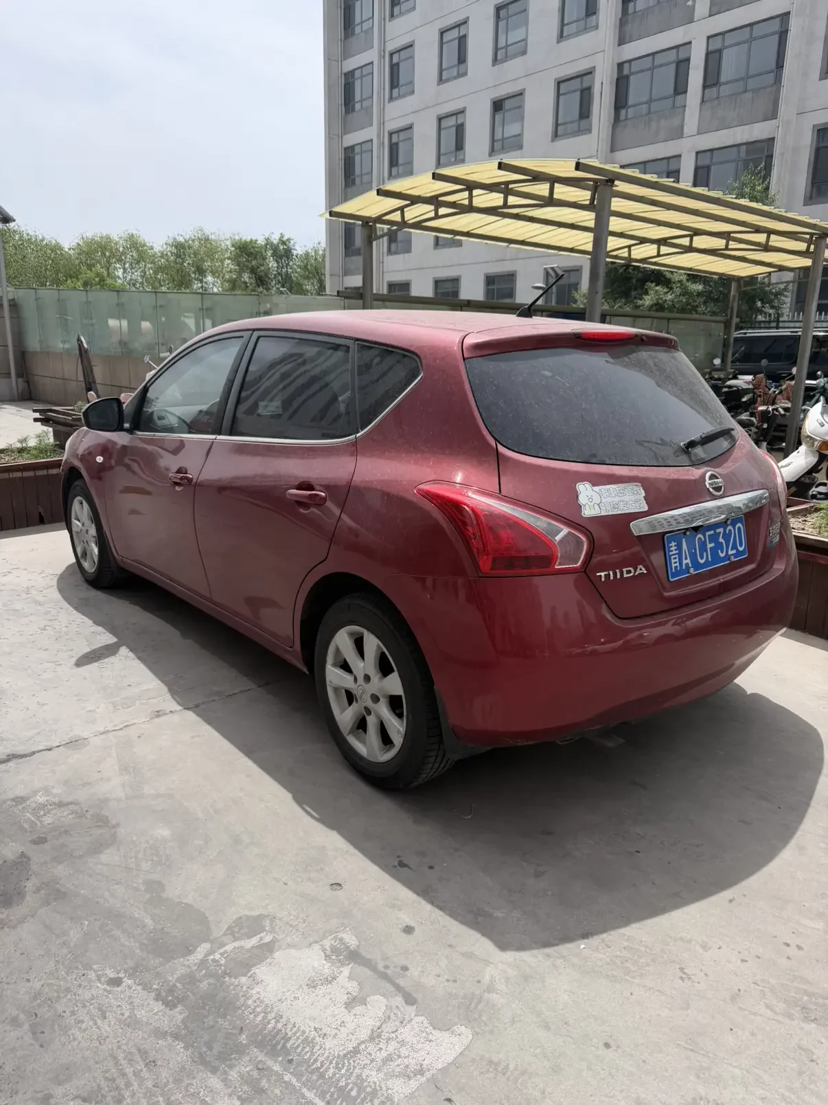 Nissan Tiida