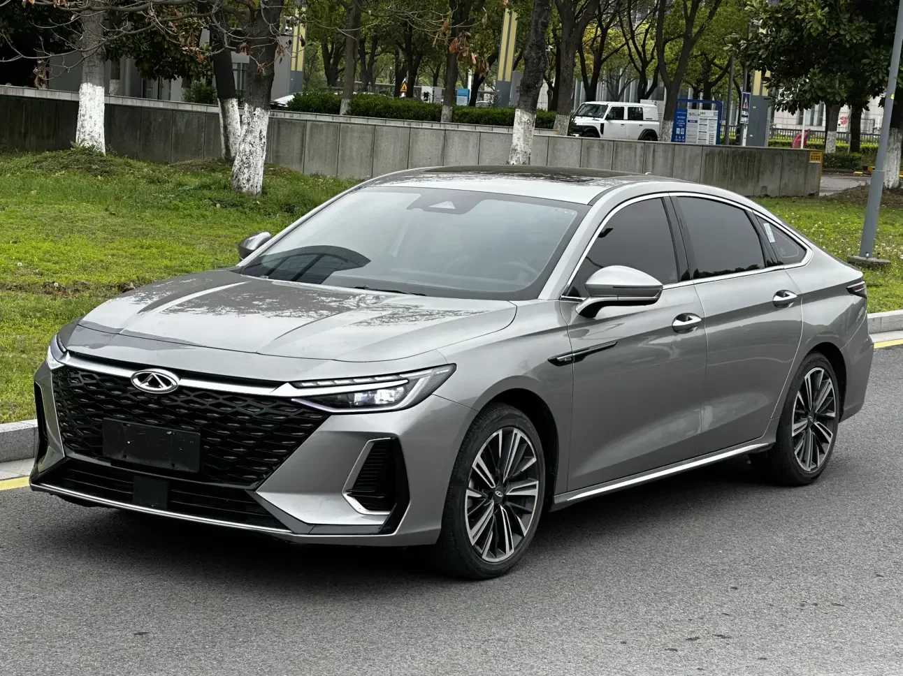Chery Arrizo 8