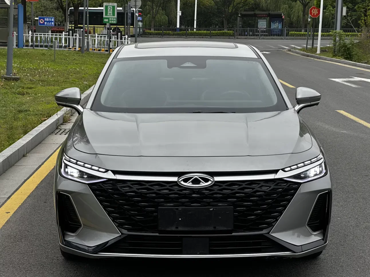Chery Arrizo 8