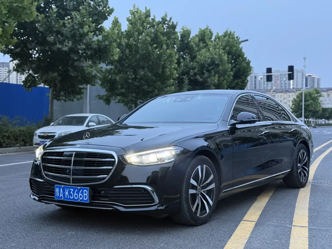 Mercedes-Benz S Class