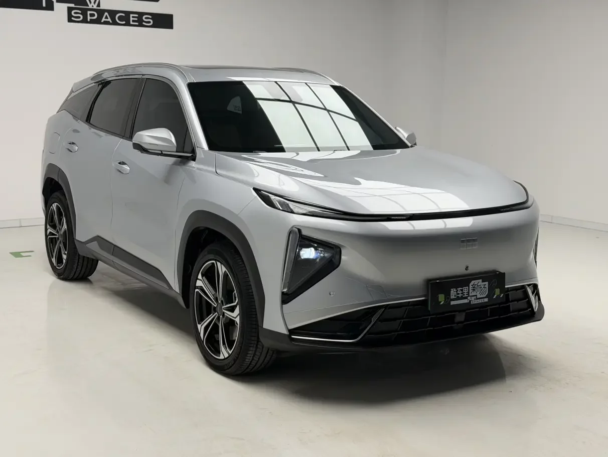 Geely Galaxy L7