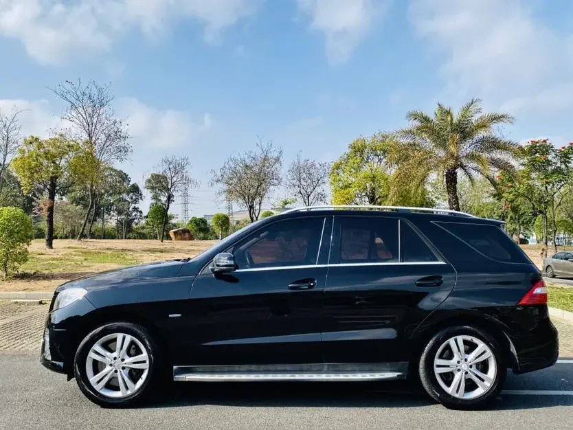 Mercedes-Benz M Class
