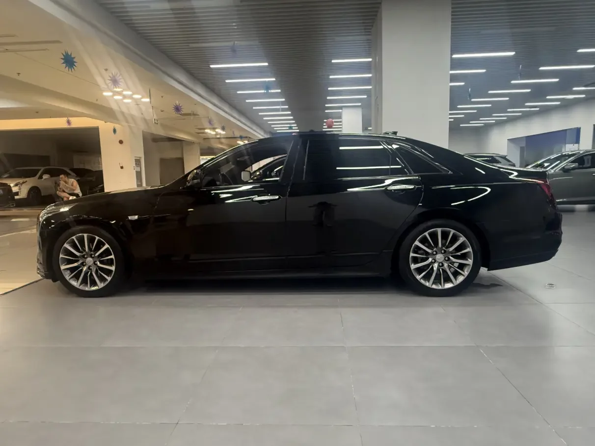 Cadillac CT6