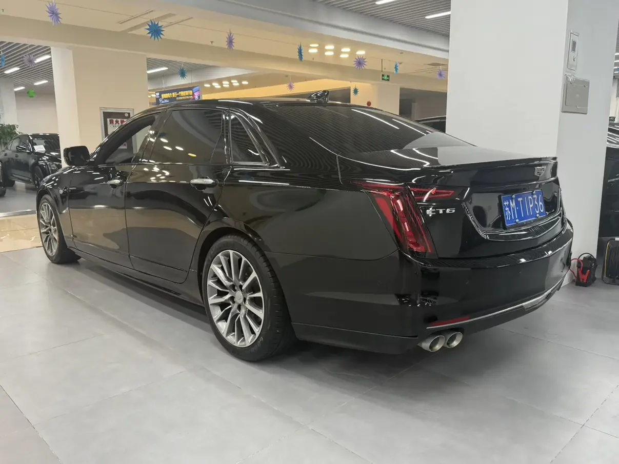 Cadillac CT6