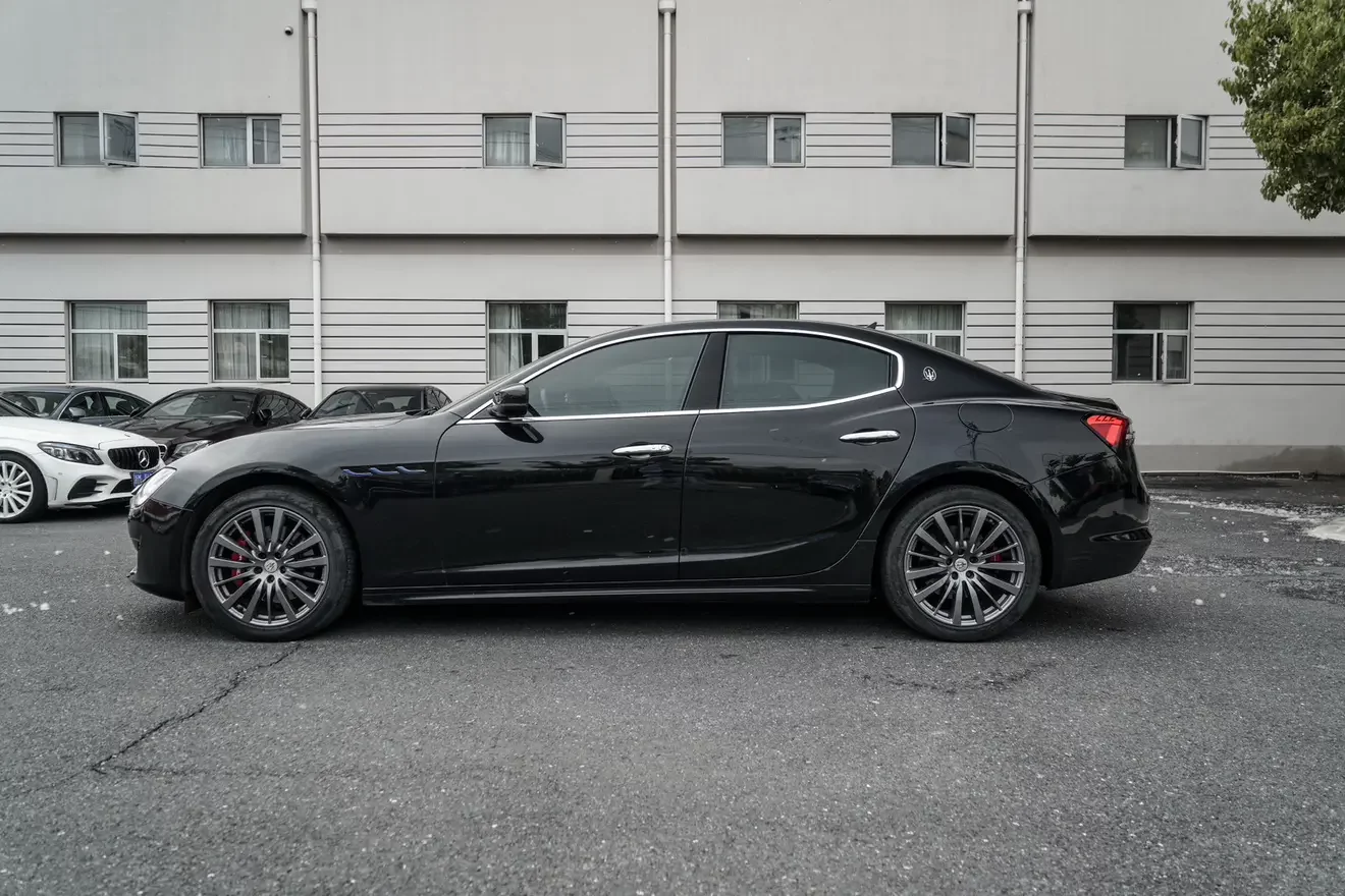 Maserati Ghibli