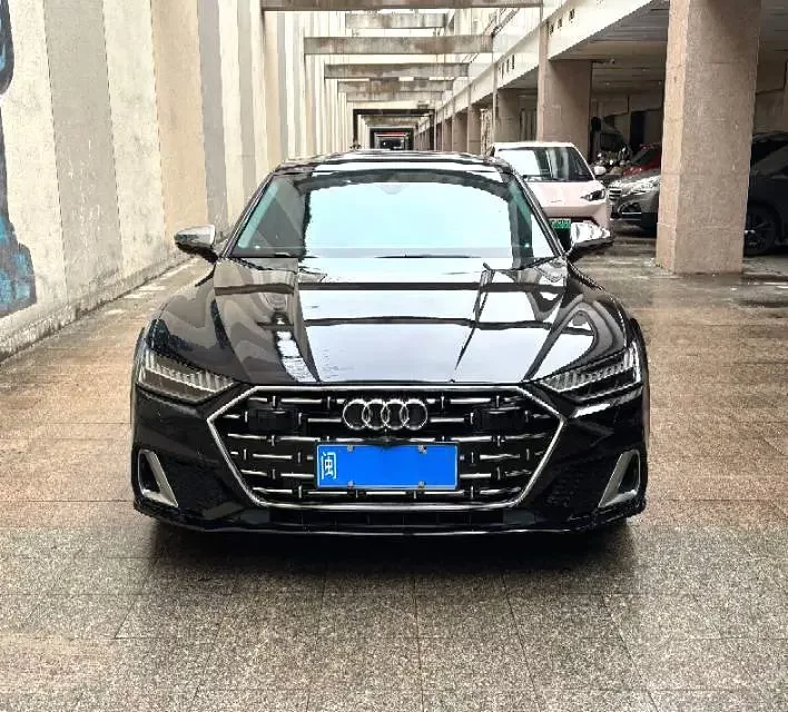 Audi A7L