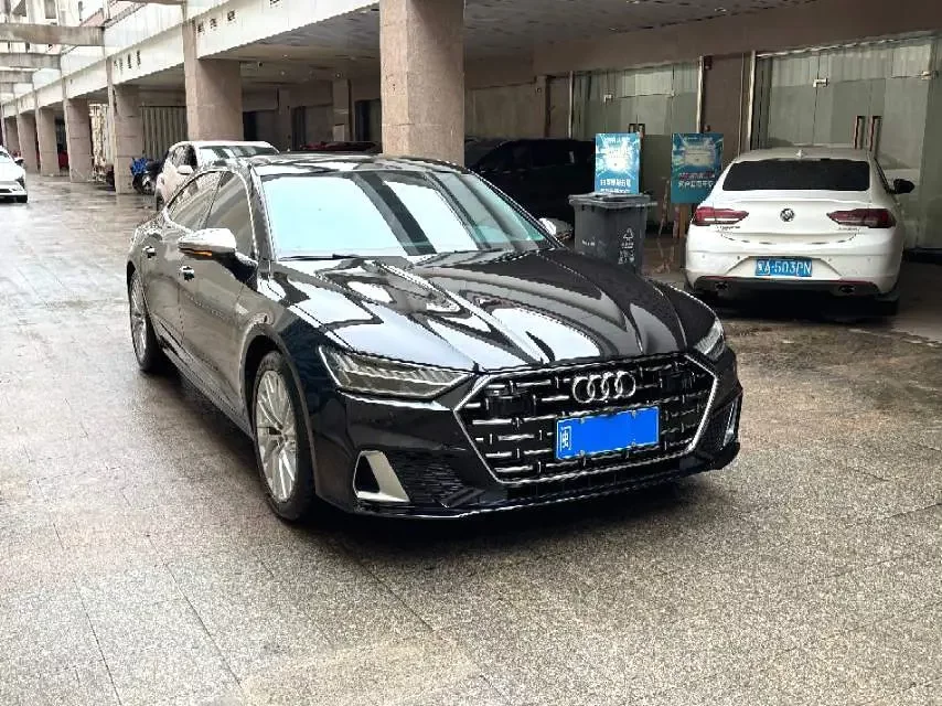 Audi A7L