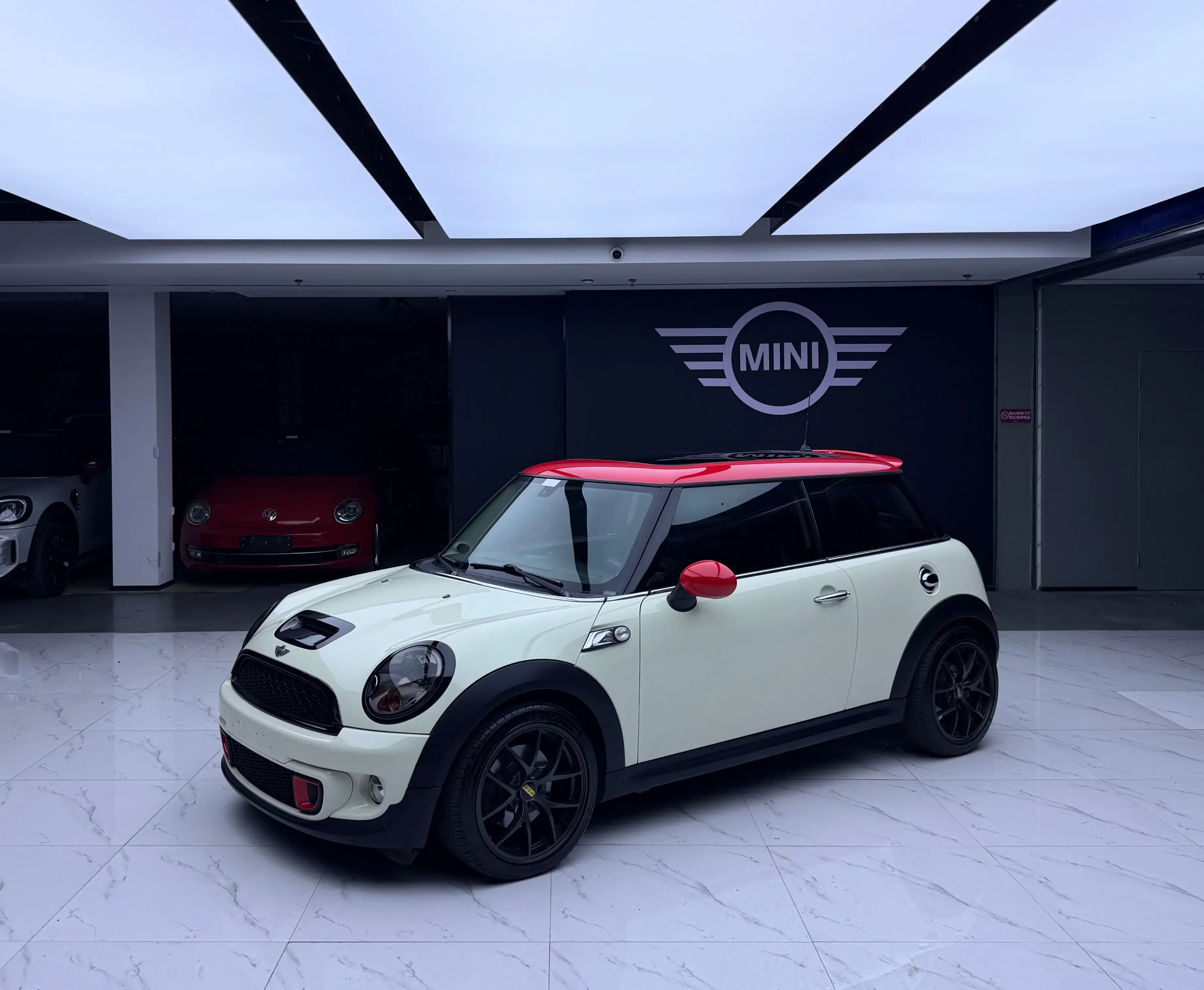 MINI 