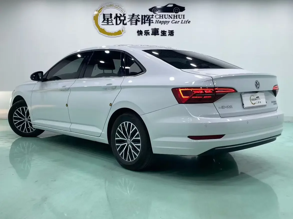 Volkswagen Sagitar
