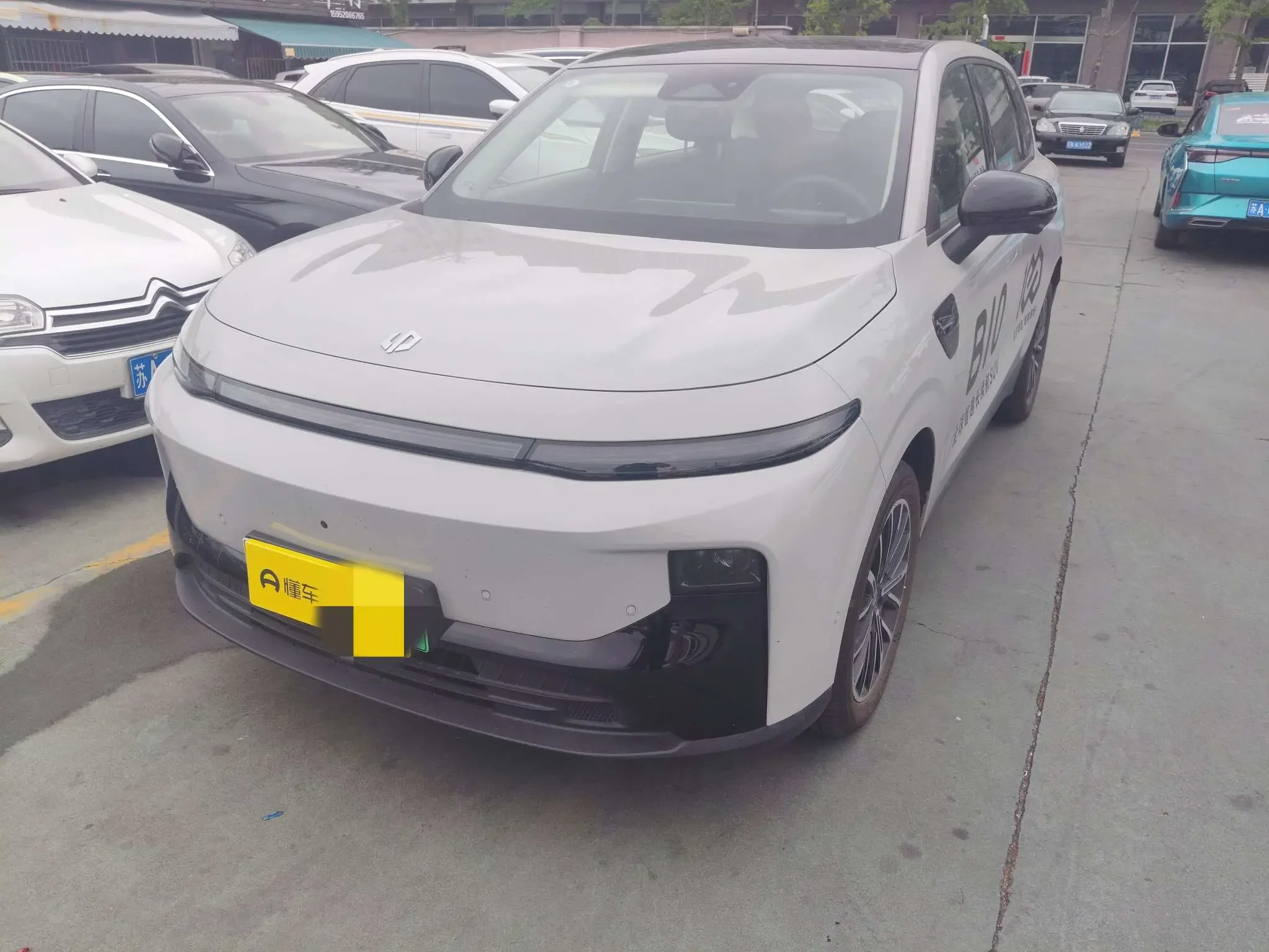 Leapmotor B10