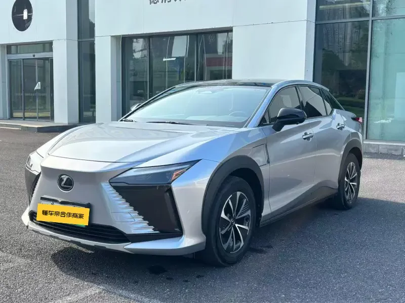 Lexus RZ