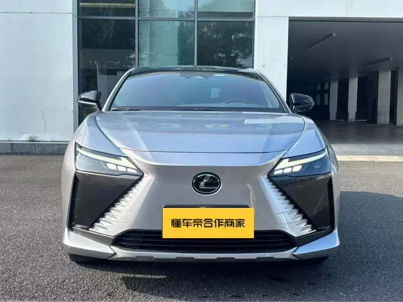 Lexus RZ