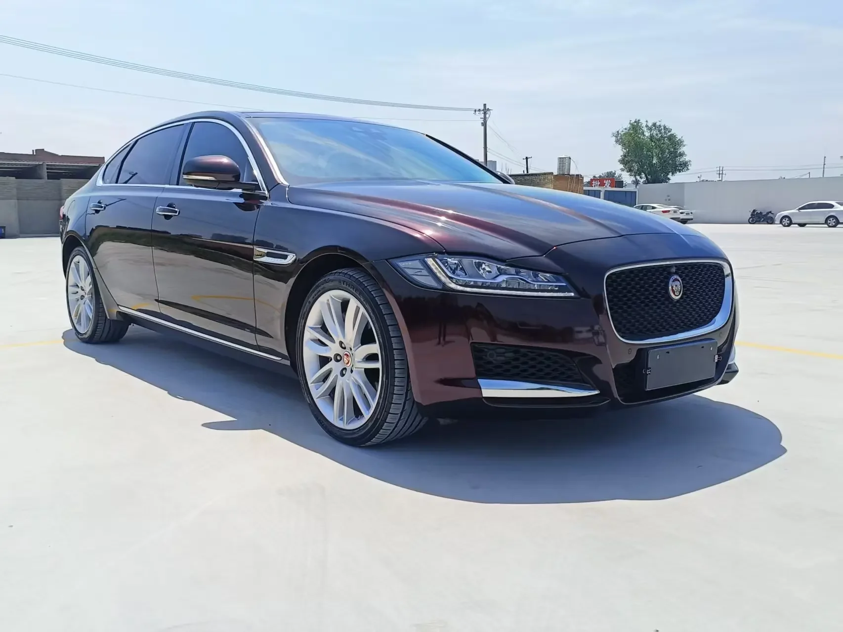 Jaguar XFL  из Китая