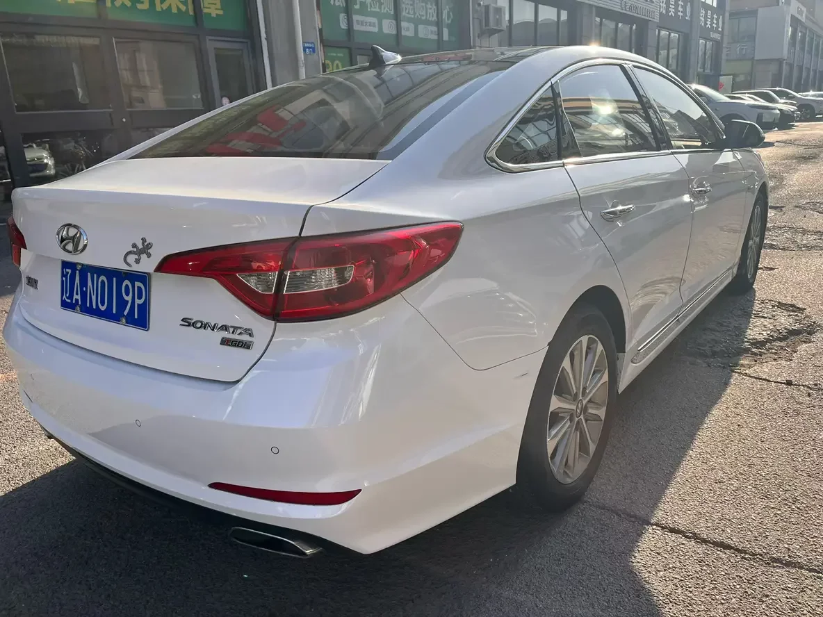 Hyundai sonata nine