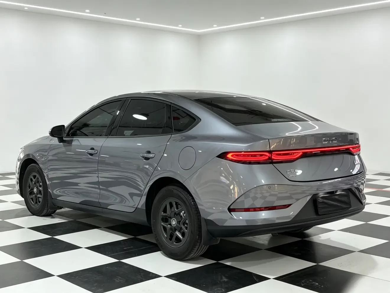 BYD Qin PLUS DM