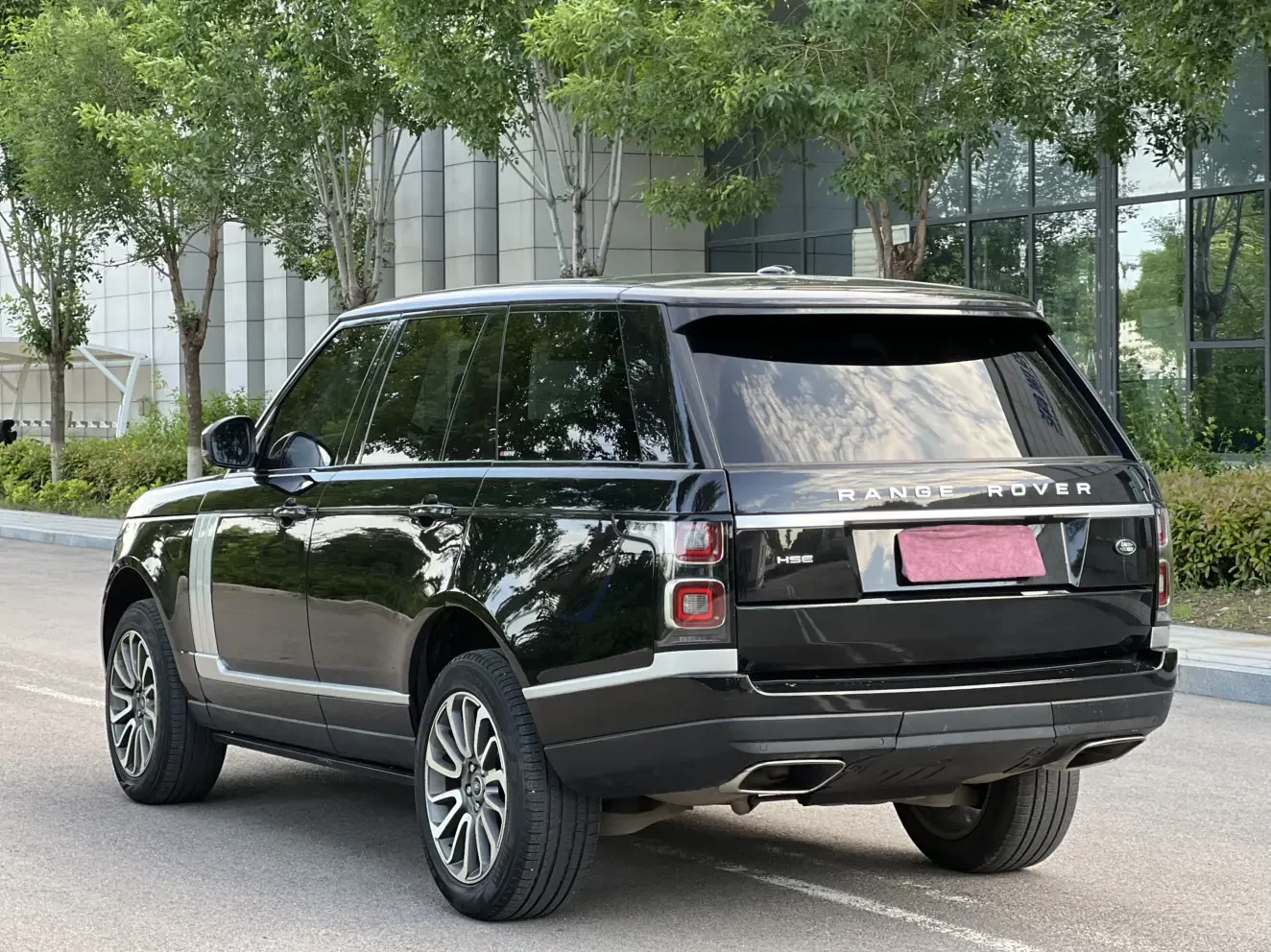Land Rover range rover
