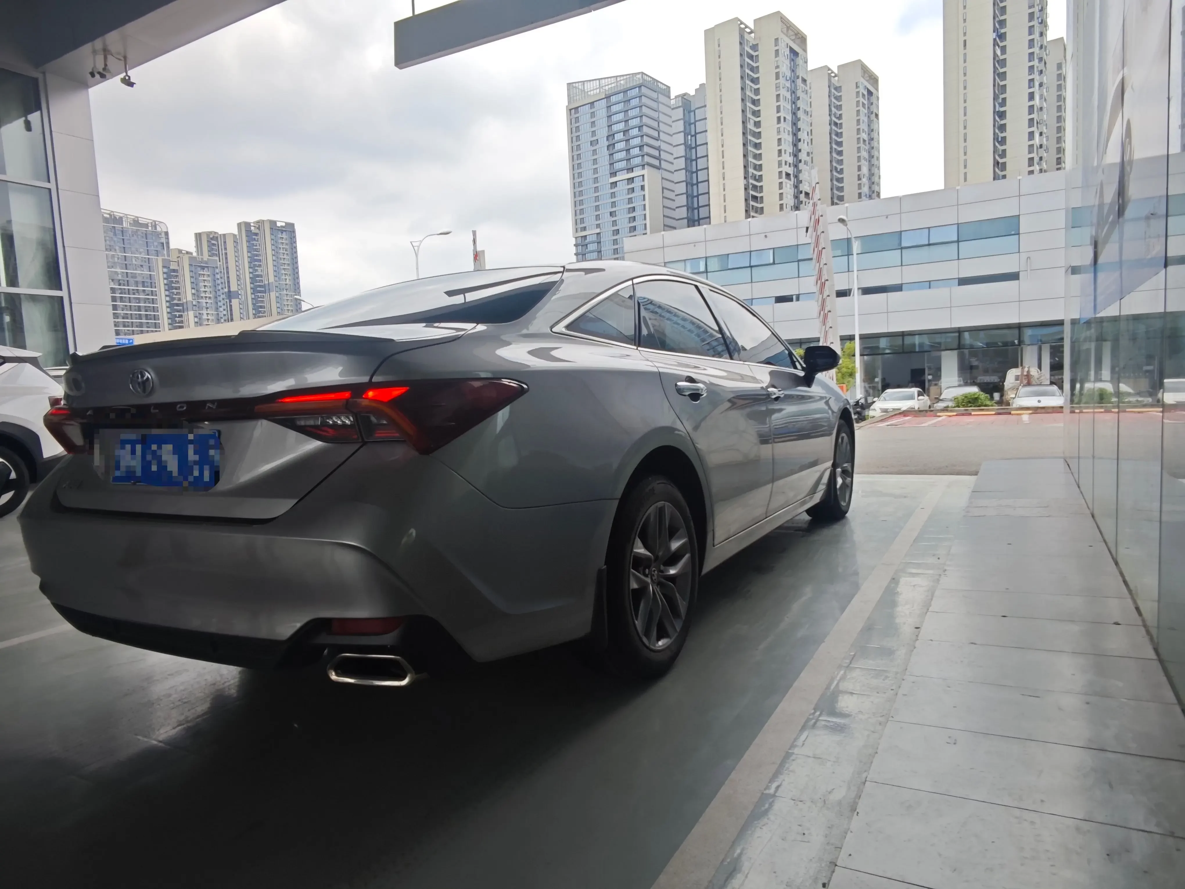Toyota Avalon