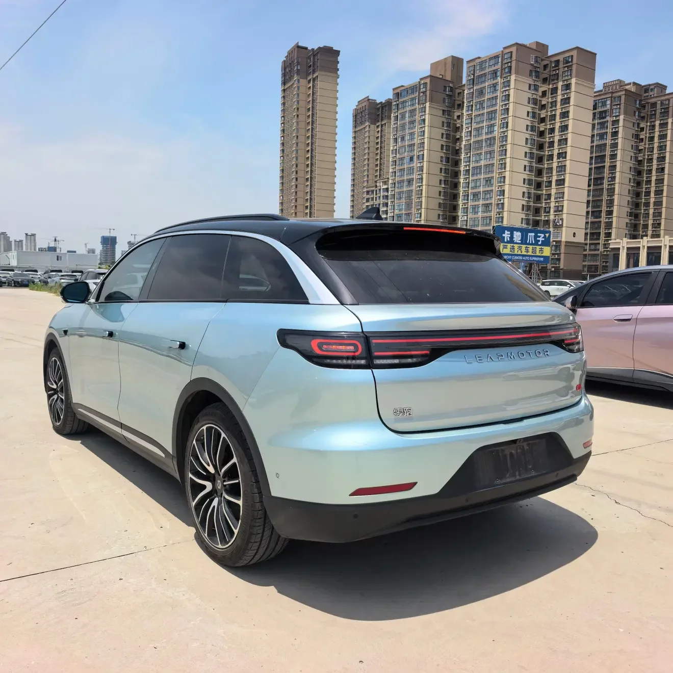 Leapmotor Zero running C11