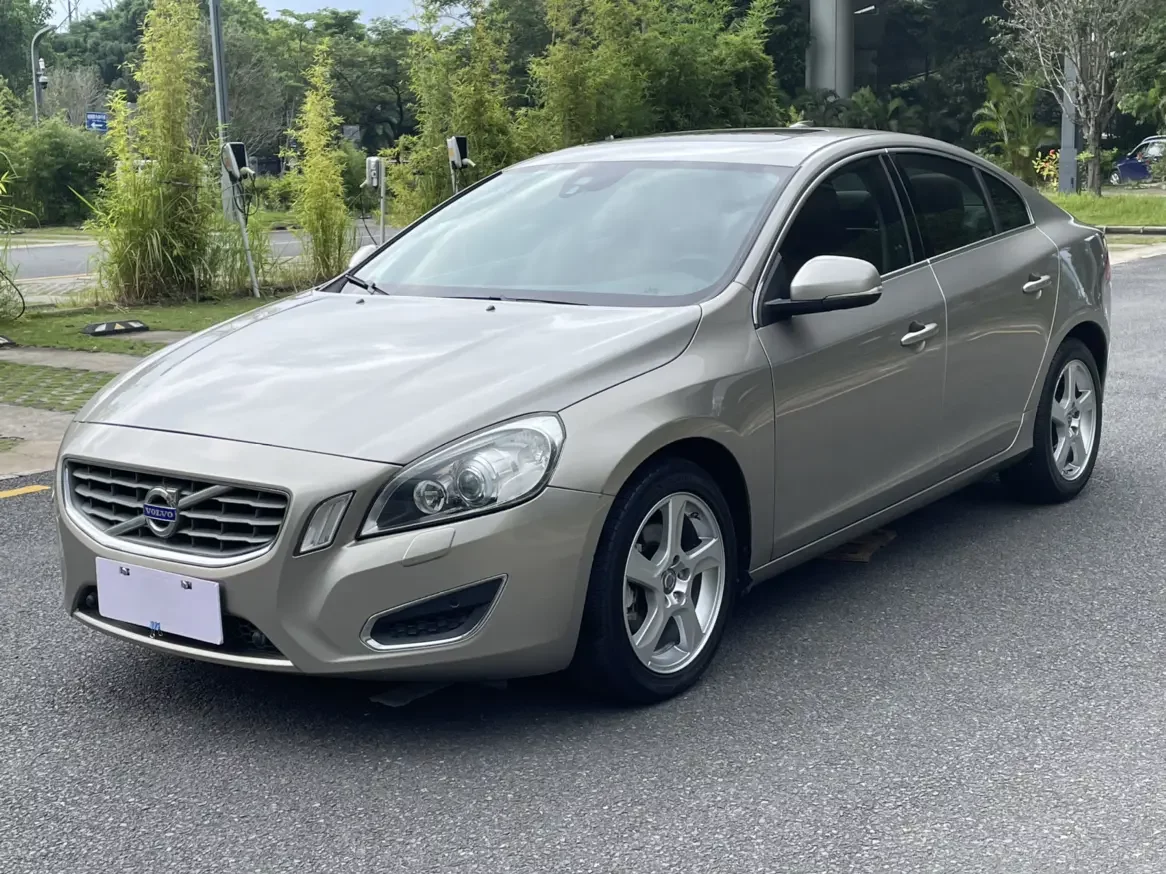 Volvo S60