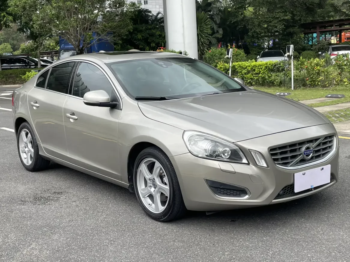 Volvo S60