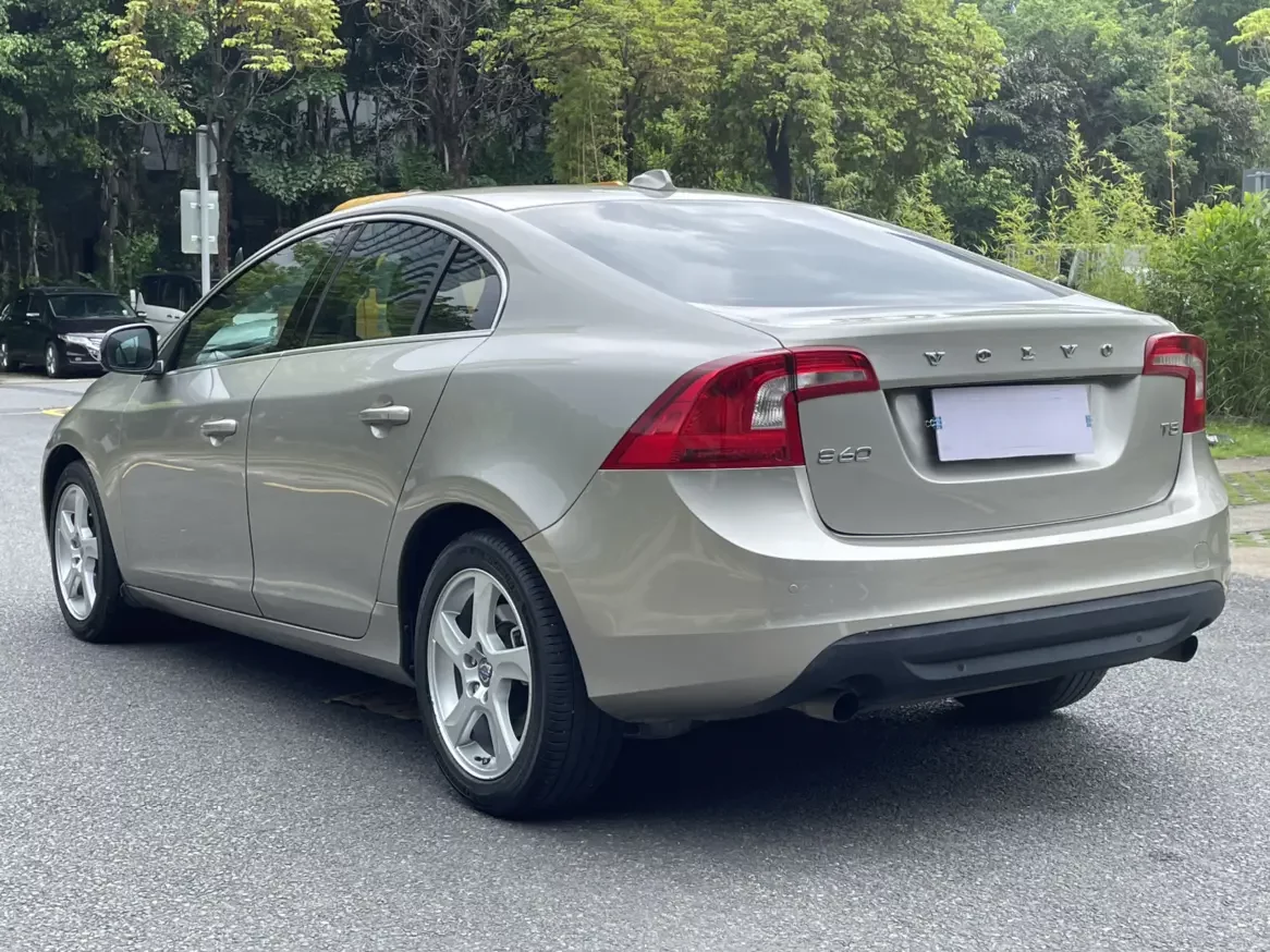 Volvo S60