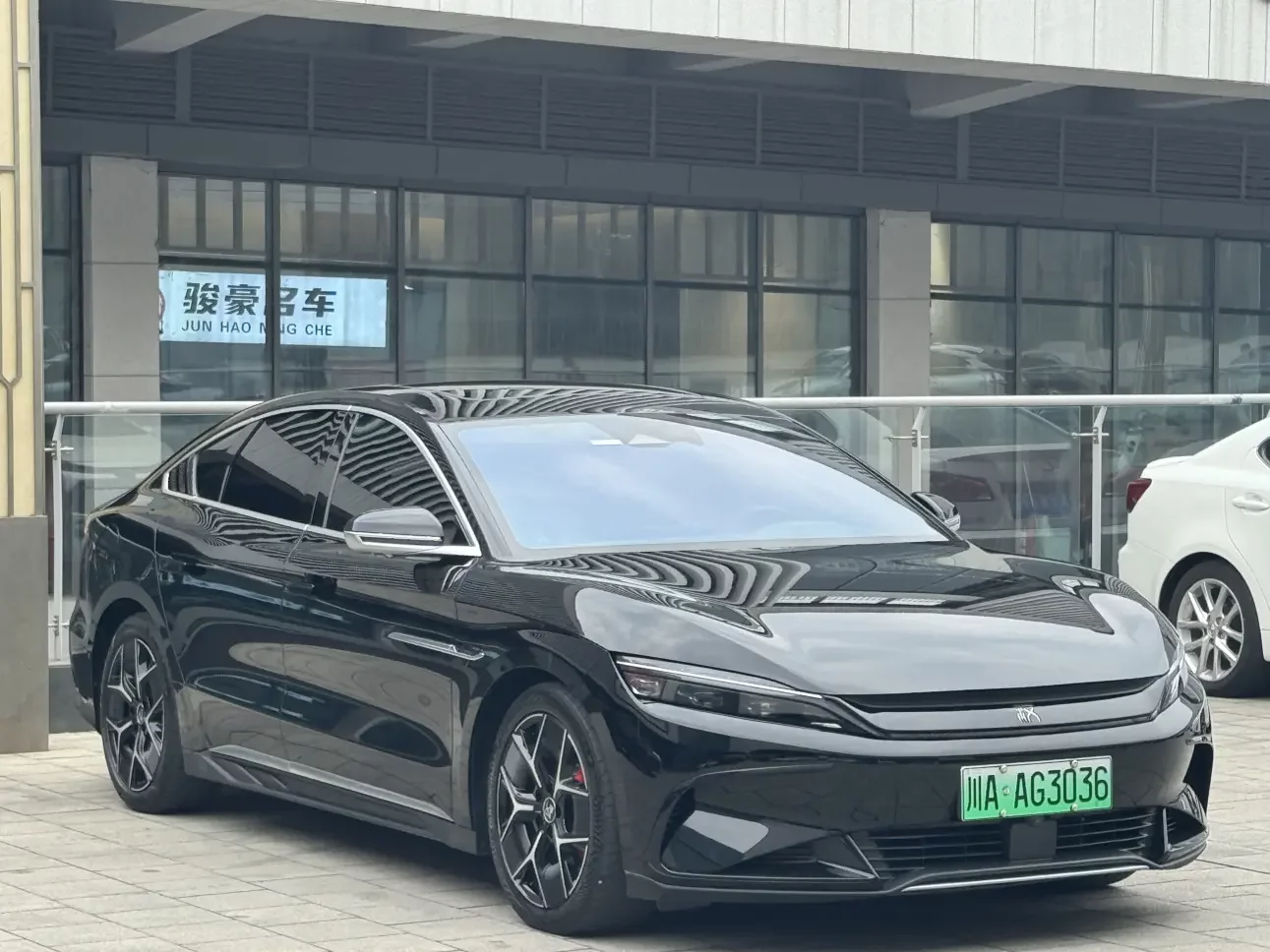 BYD Han EV