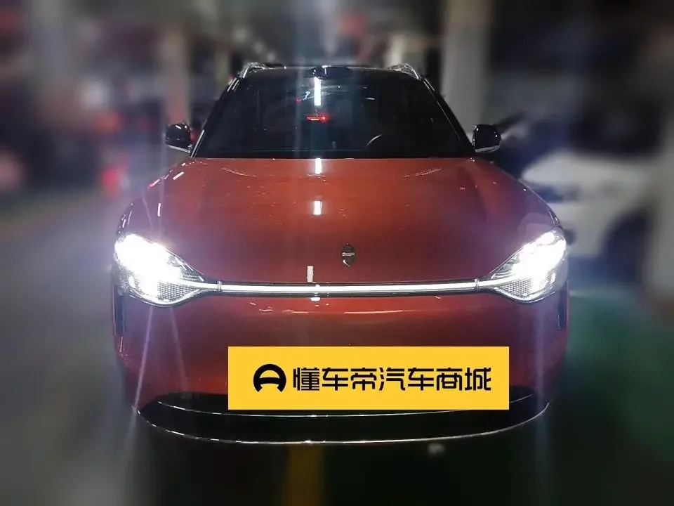 AITO M9 (Wenjie M9)  из Китая