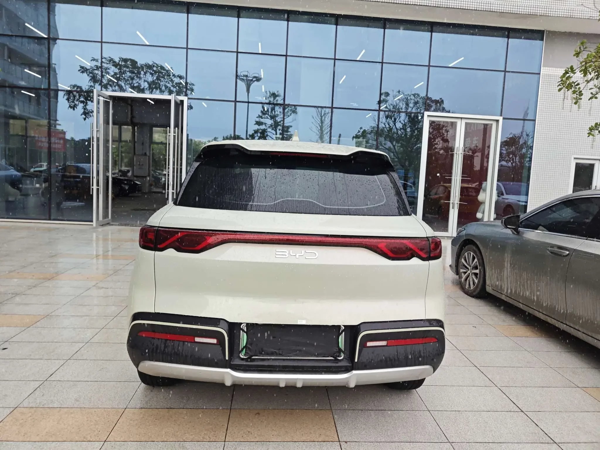 BYD Yuan UP