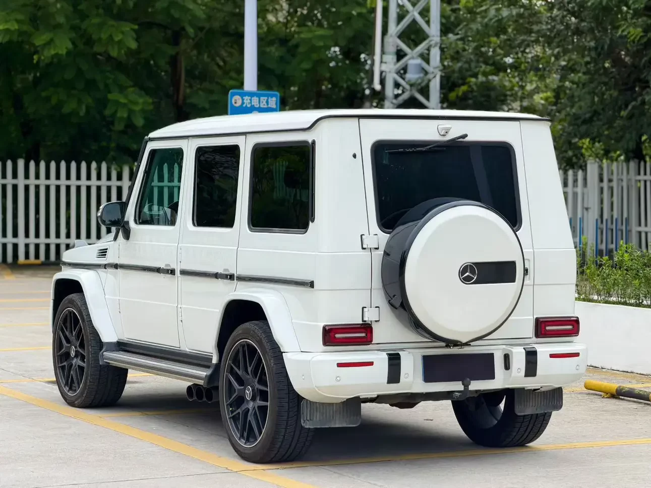 Mercedes-Benz G Class