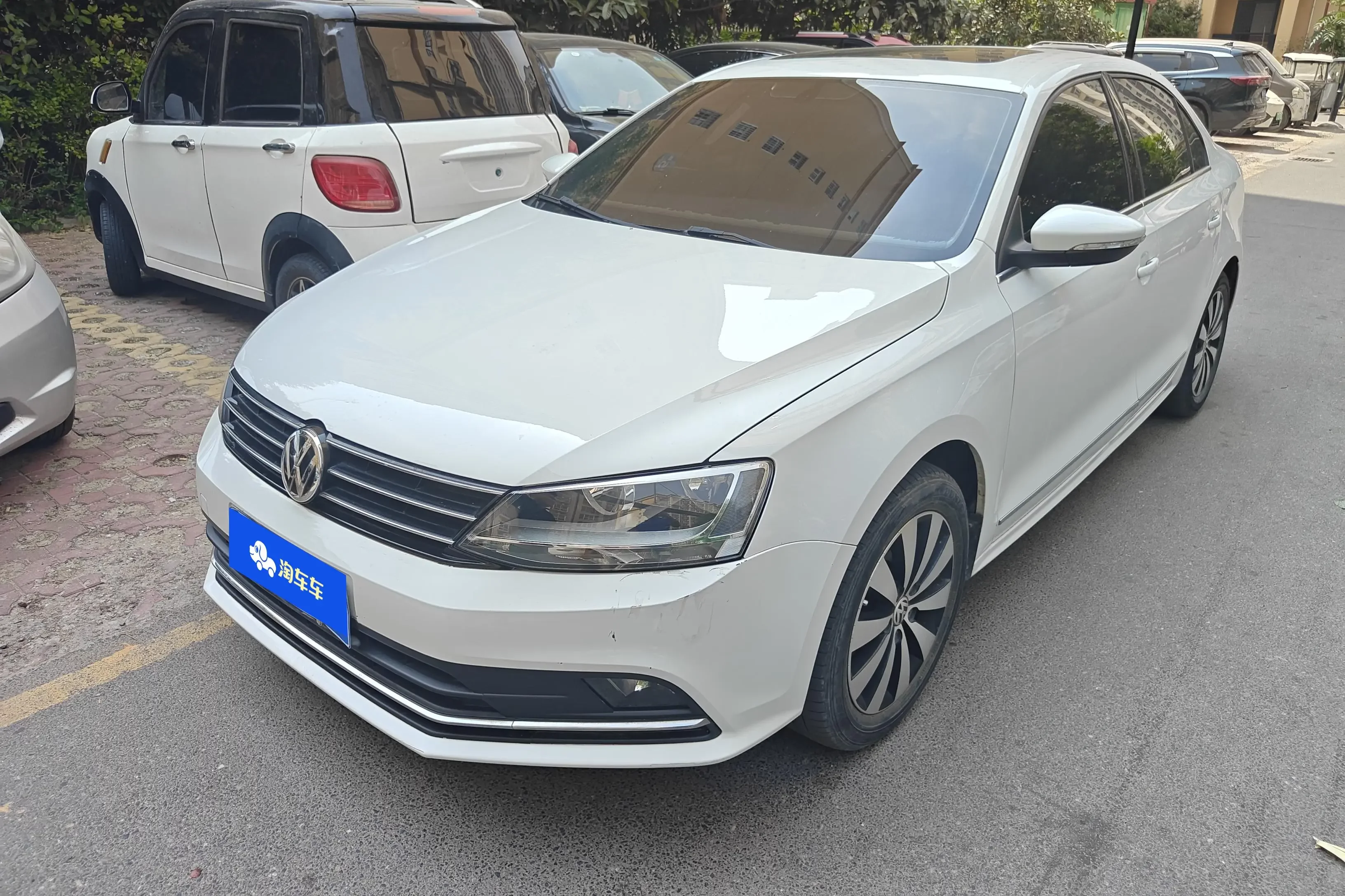 Volkswagen Sagitar
