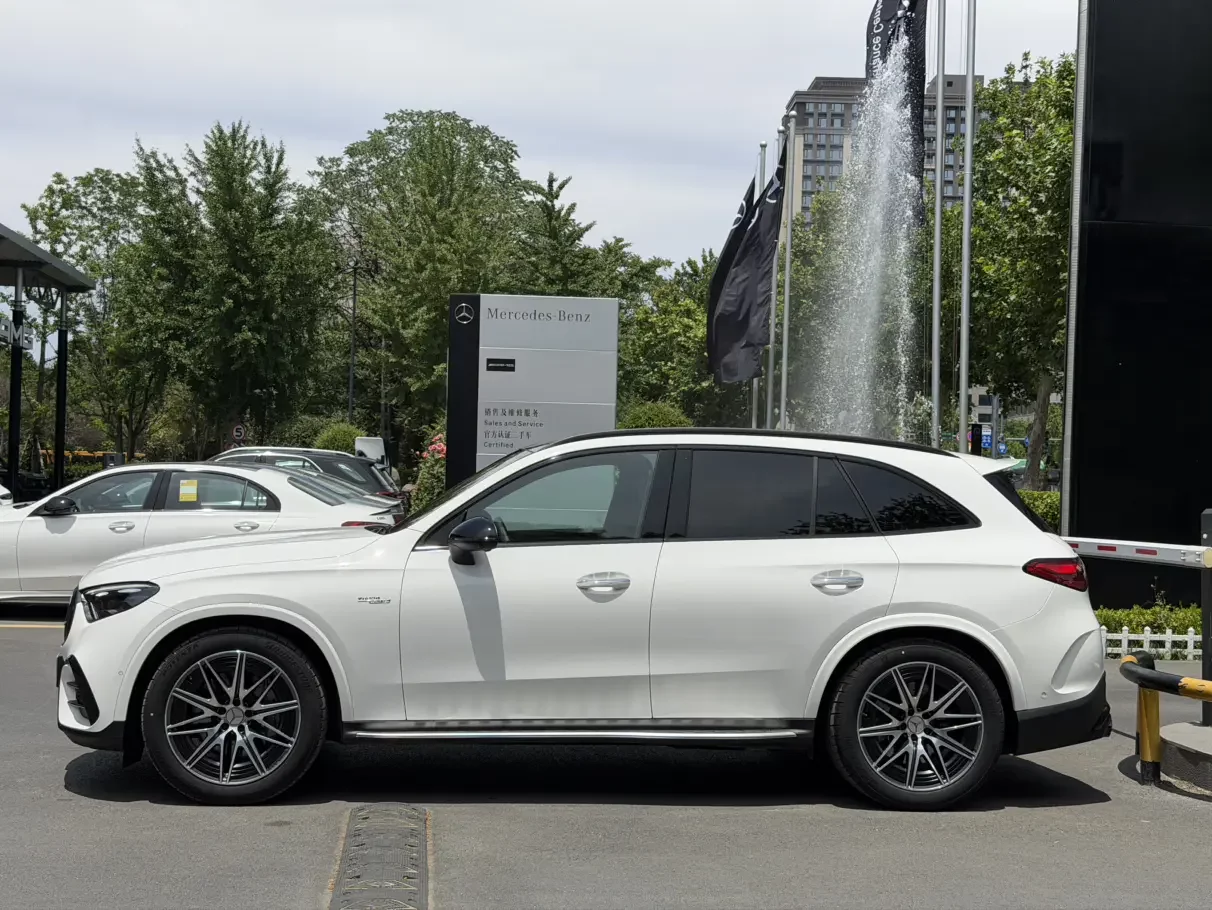 Mercedes-Benz GLC AMG