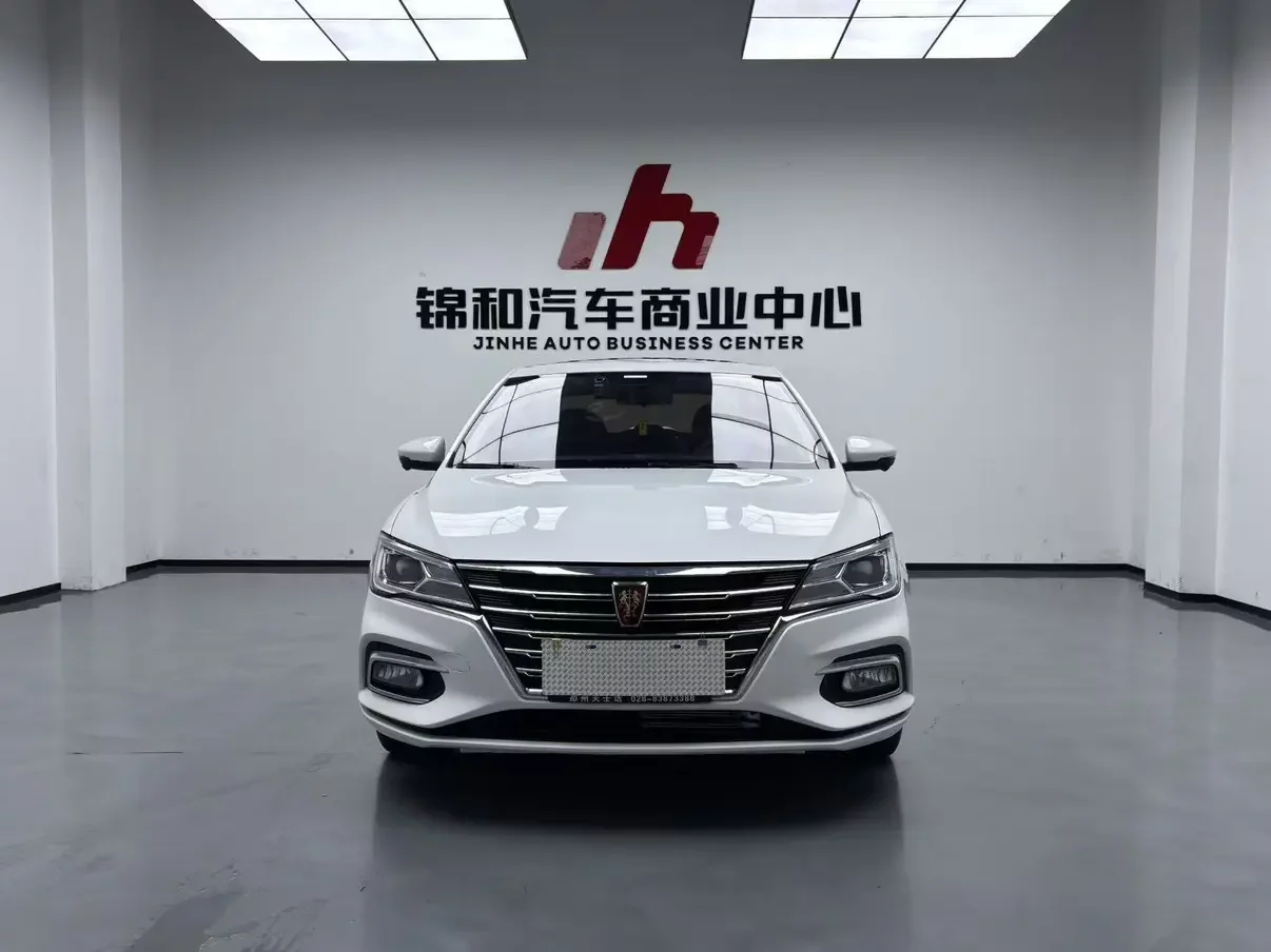 Roewe i5