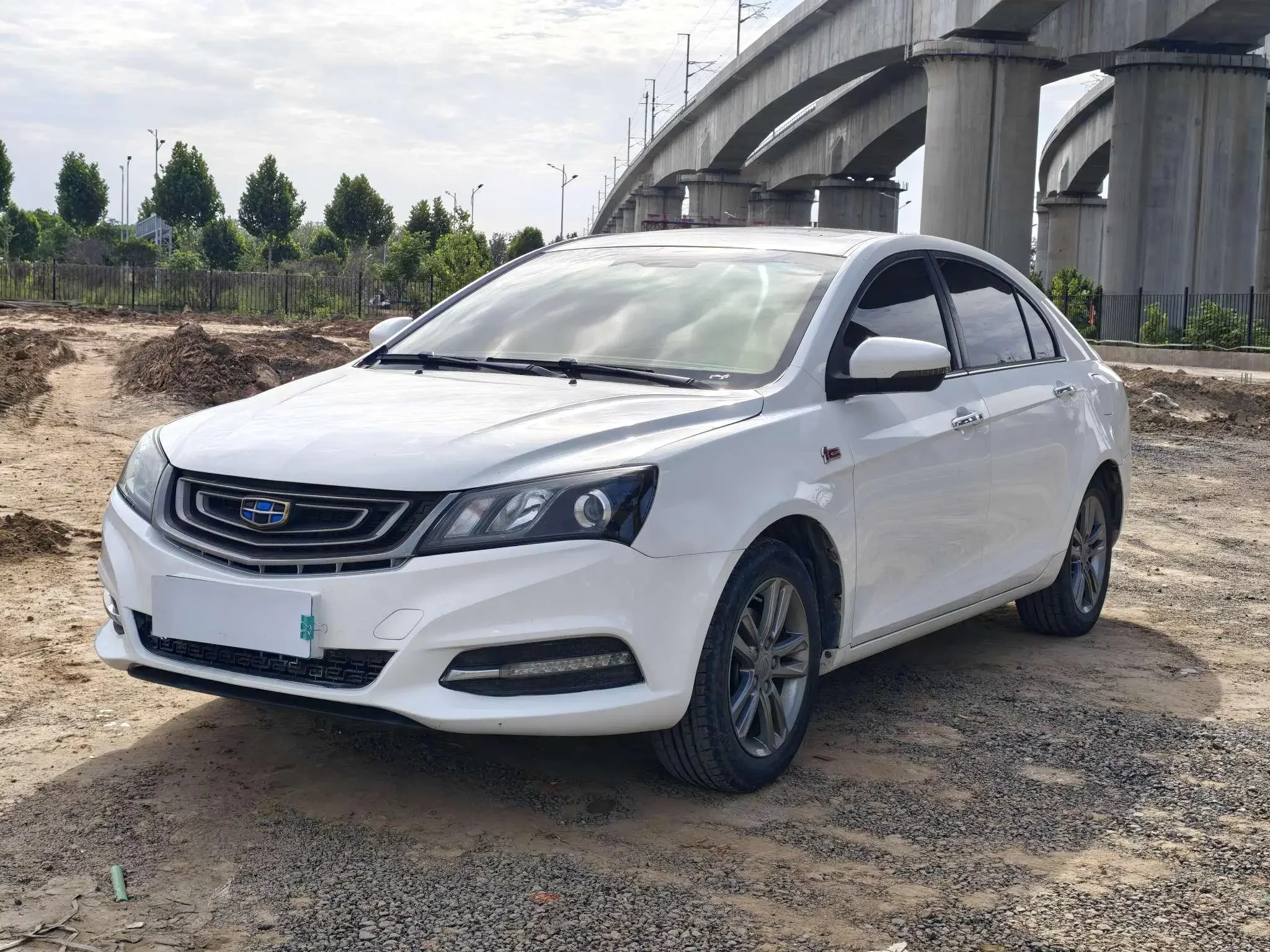 Geely emgrand