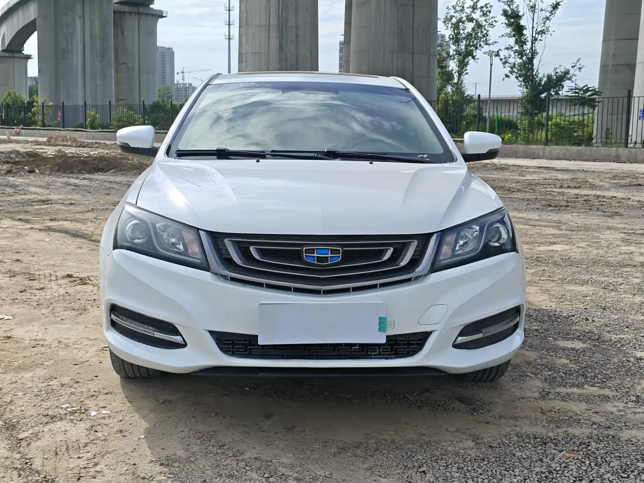 Geely emgrand