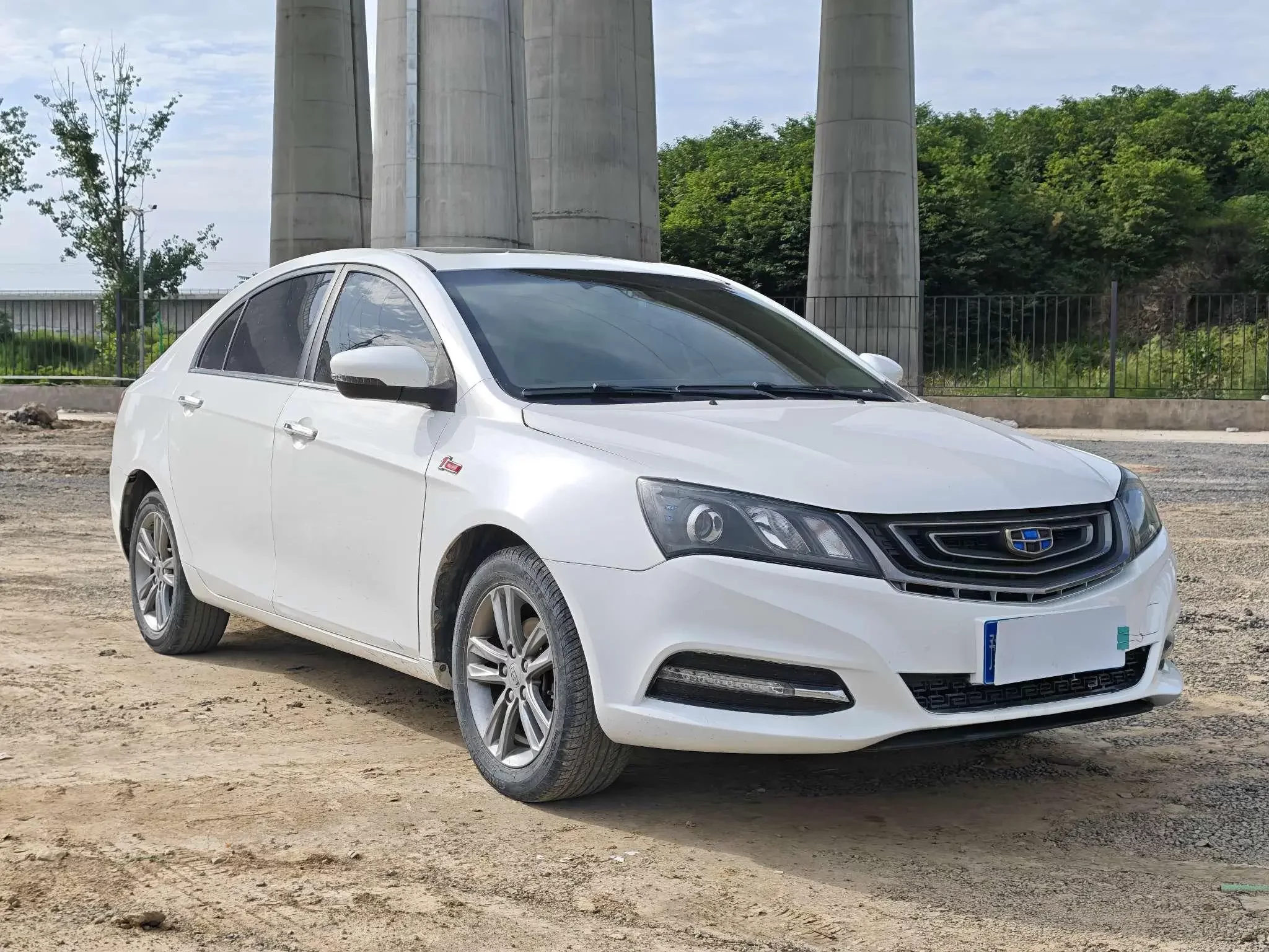 Geely emgrand