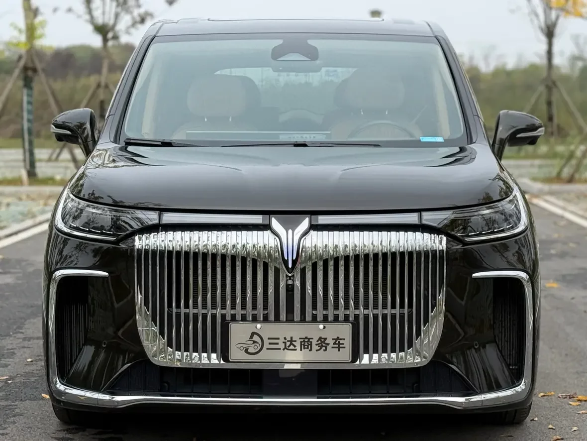 Voyah Lantu Dreamer PHEV  из Китая