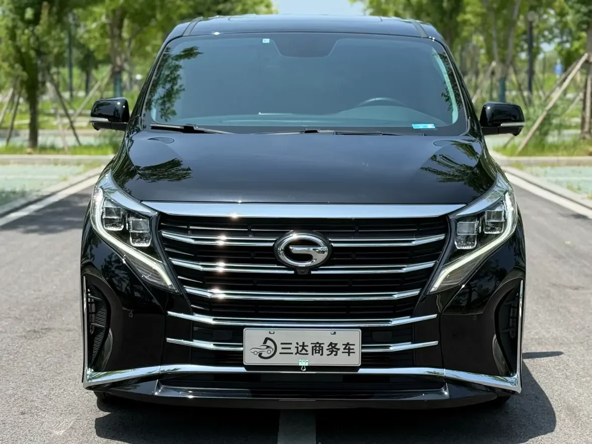 GAC Trumpchi M8  из Китая