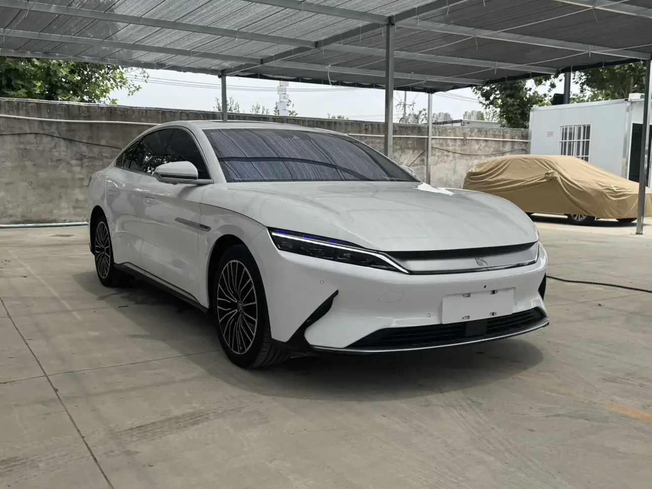 BYD Han EV