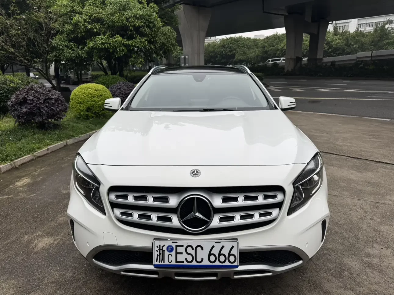 Mercedes-Benz GLA