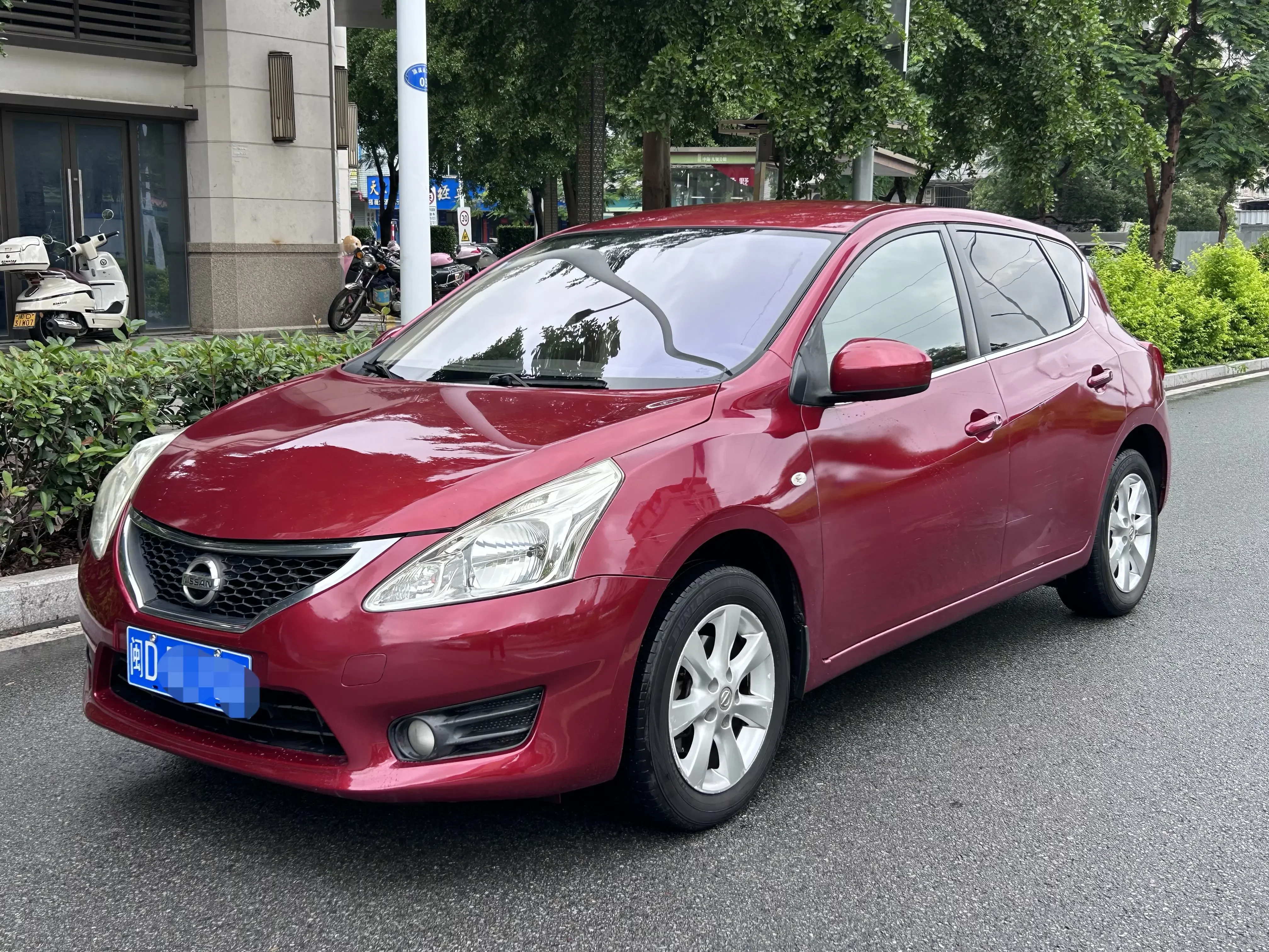Nissan Tiida