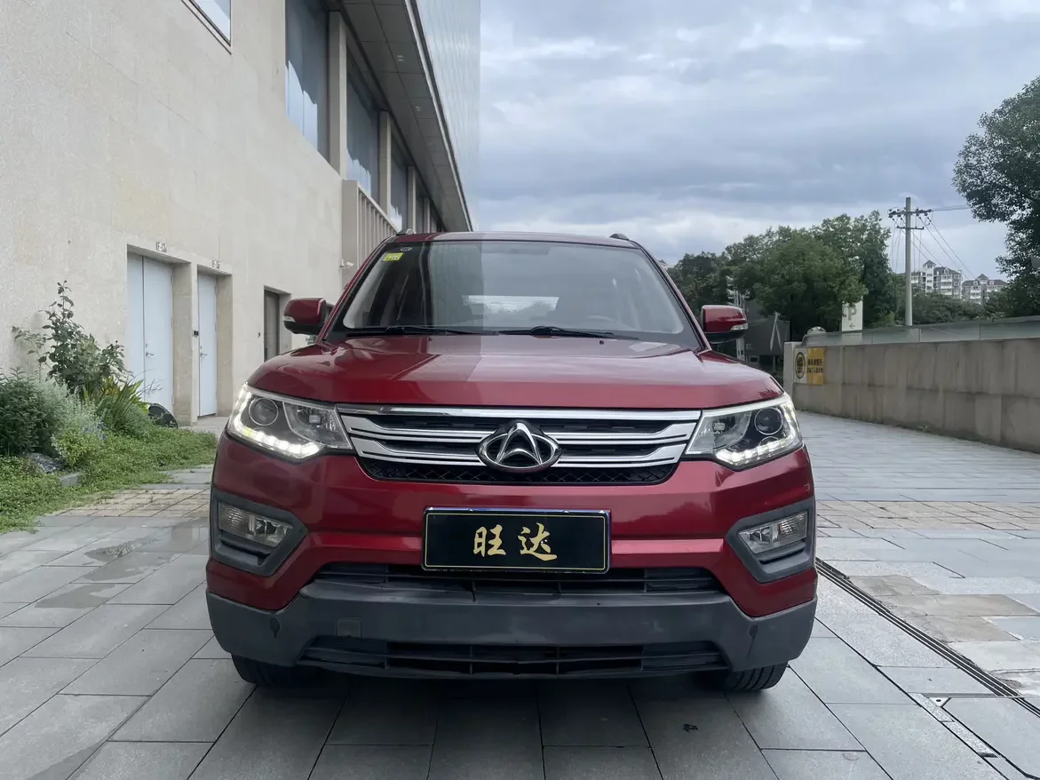 Oshan Changan Auchan CX70