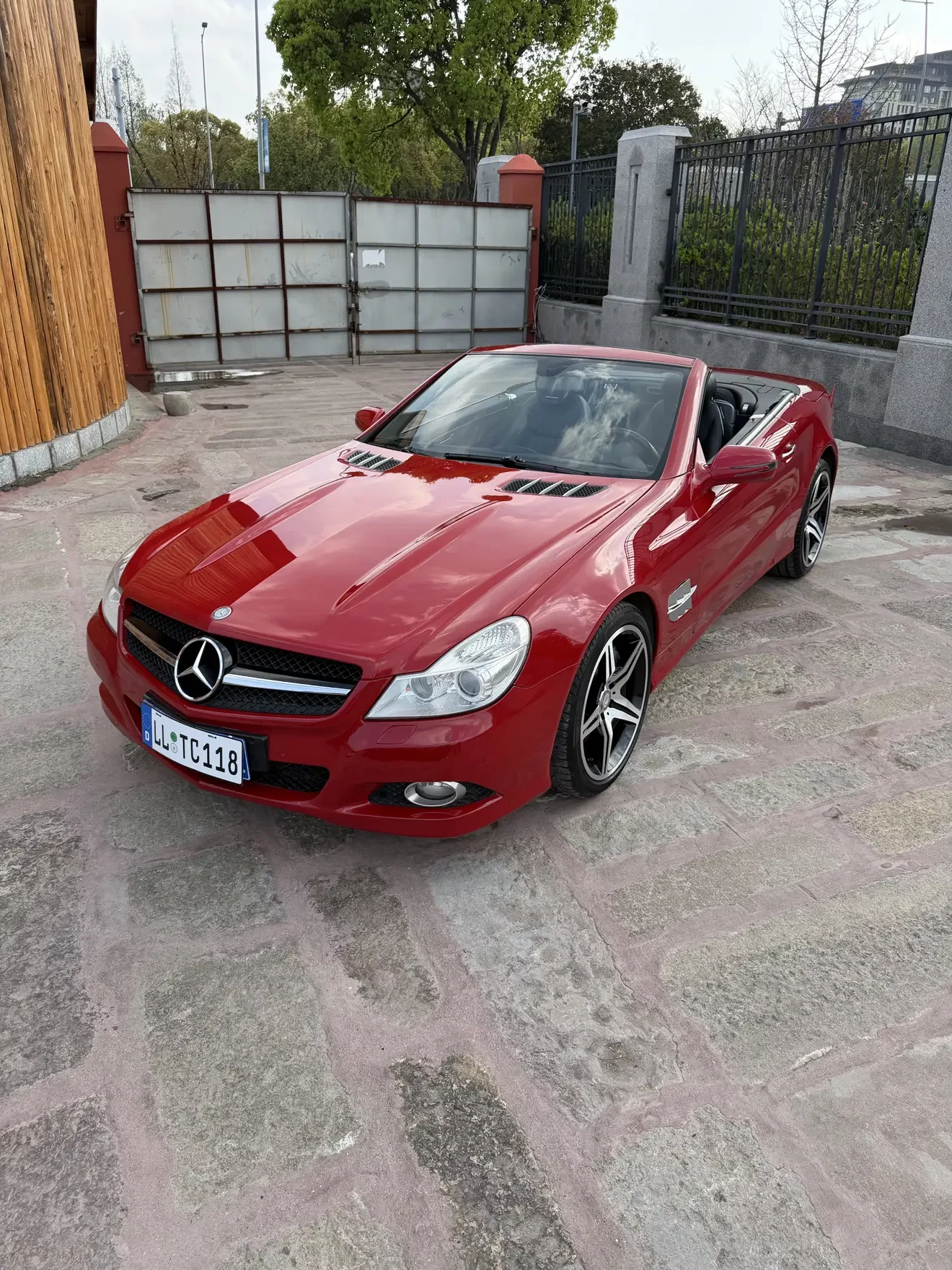 Mercedes-Benz SL Class