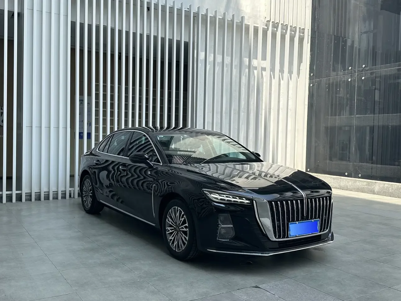 Hongqi H5