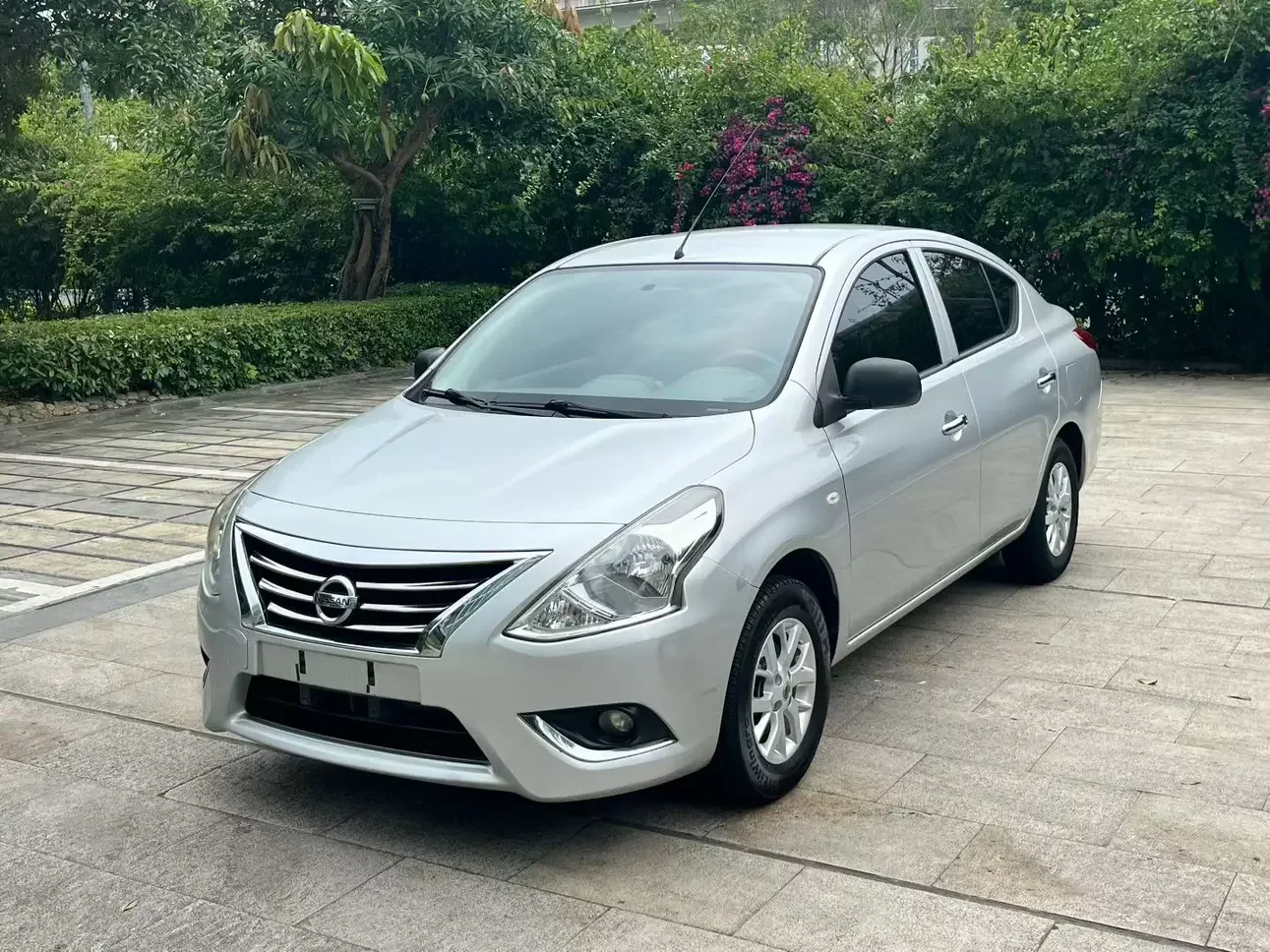 Nissan Sunlight