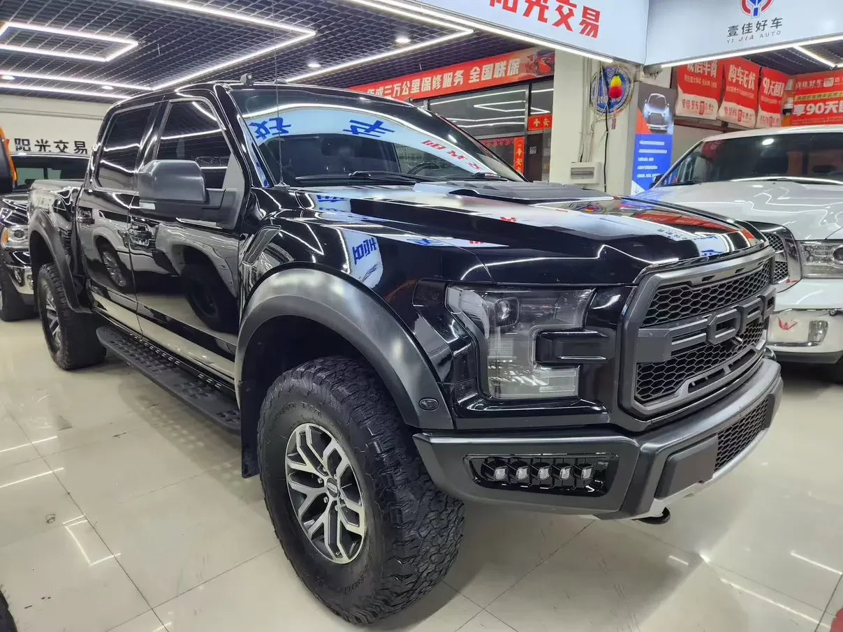 Ford F-150 Raptor