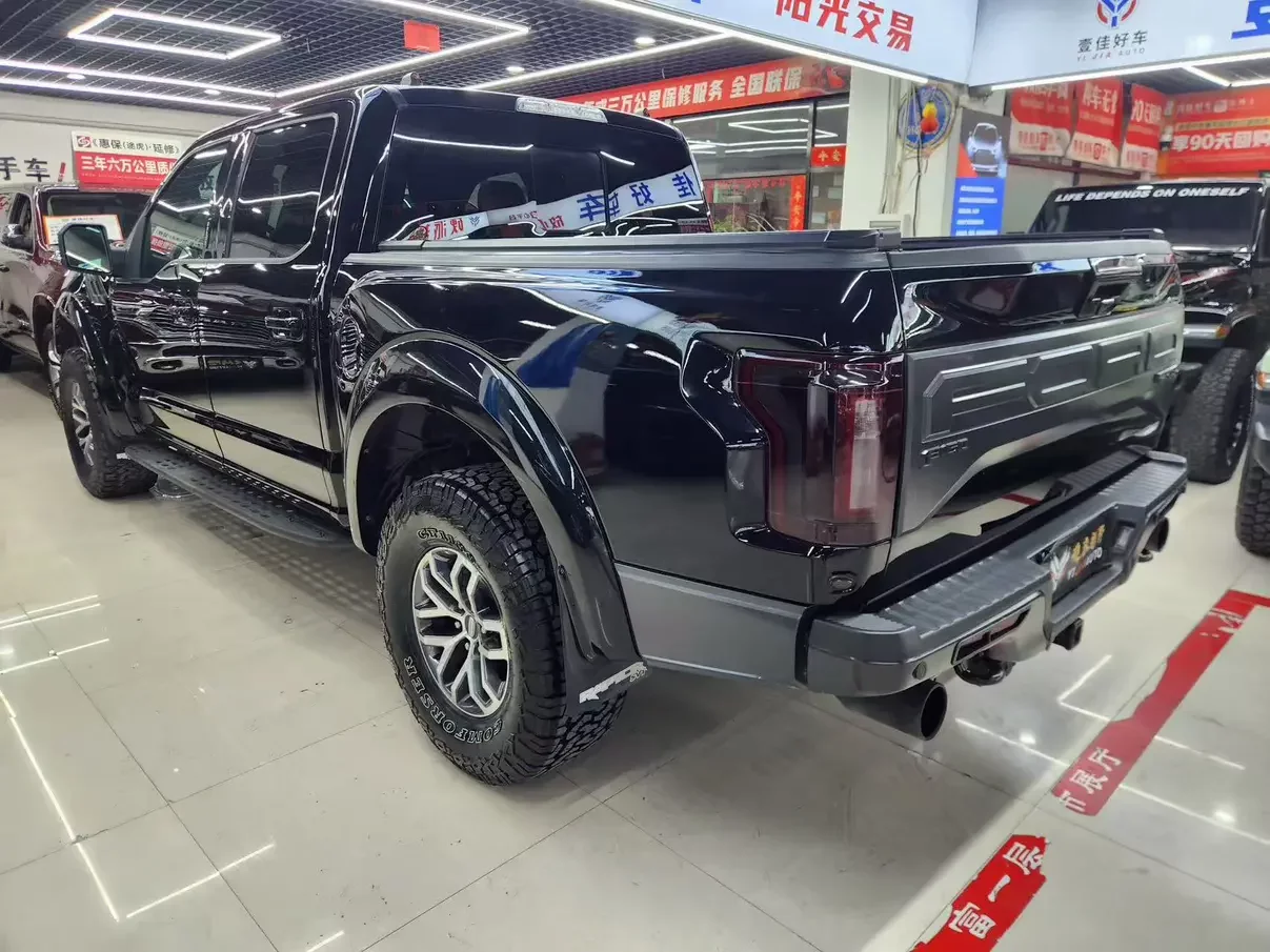 Ford F-150 Raptor