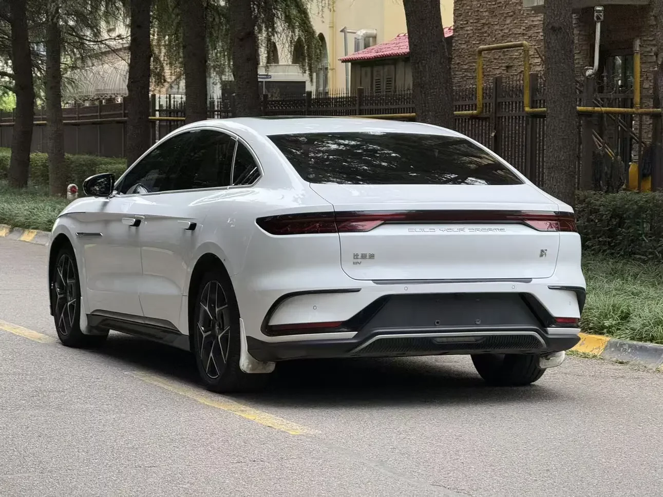 BYD Han EV